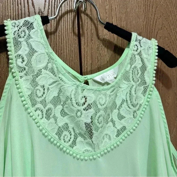 Decree NWT XL Women's Blouse Tank Lime Green Off the Shoulder Lace Shirt Casual - Picture 11 of 14